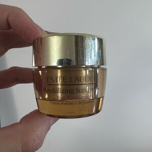 Estee Lauder Revitalizing Supreme + Youth Power Cream